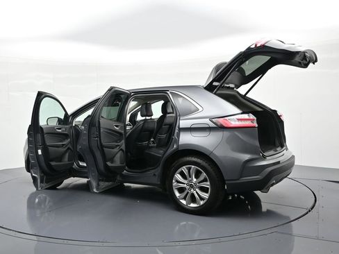 Used 2024 Ford Edge Titanium image 30