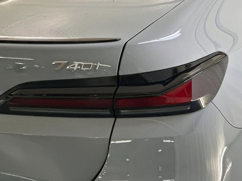 New 2026 BMW 740i image 12