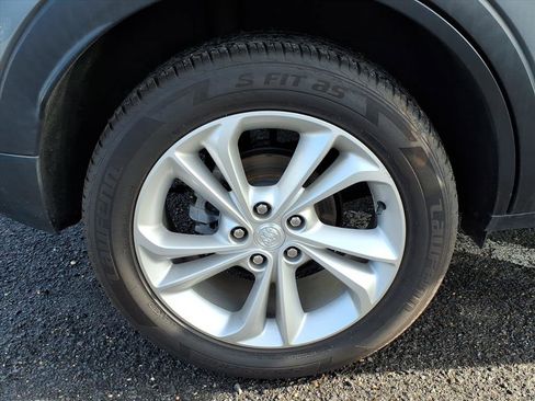 Used 2022 Buick Encore GX Preferred w/ Cold Weather Comfort Package image 8