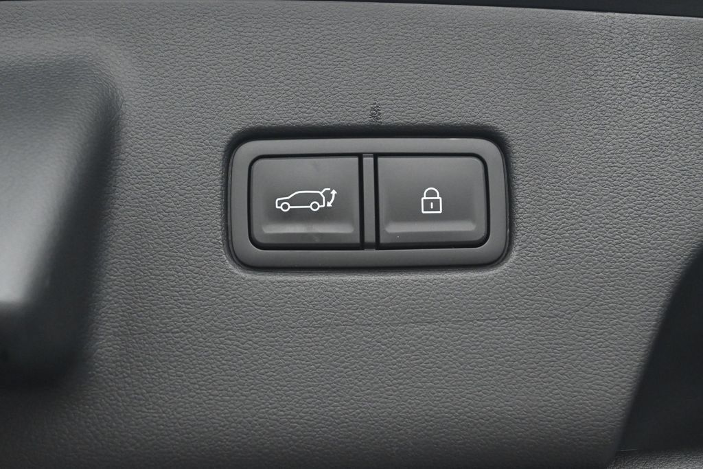 Used 2026 Hyundai Palisade Limited AWD/4WD image 34