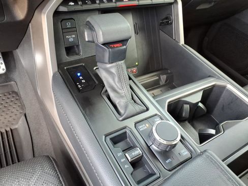 Used 2025 Toyota Tundra Limited w/ TRD Off-Road Package AWD/4WD image 21