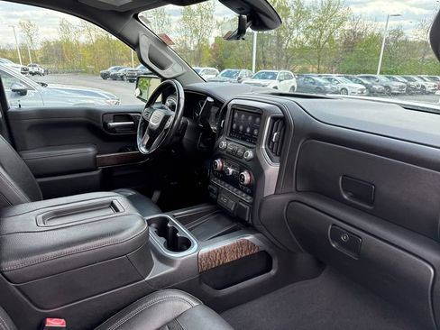 Used 2019 GMC Sierra 1500 Denali w/ Denali Ultimate Package AWD/4WD image 35