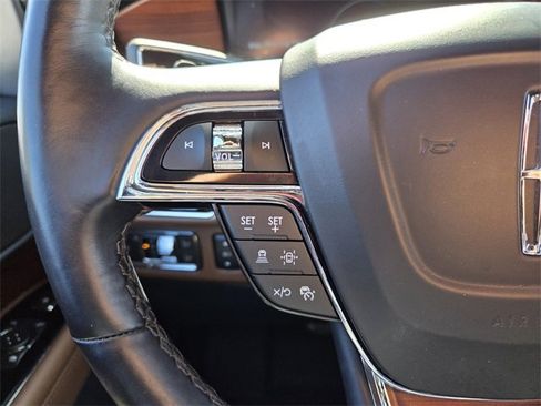 Used 2022 Lincoln Navigator Reserve image 36