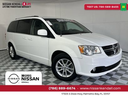 Used 2019 Dodge Grand Caravan SXT w/ Rear Park Assist Package