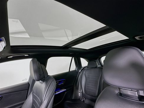 New 2026 Mercedes-Benz GLC 300 image 24