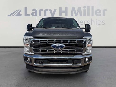 New 2025 Ford F250 XLT w/ FX4 Off-Road Package image 8