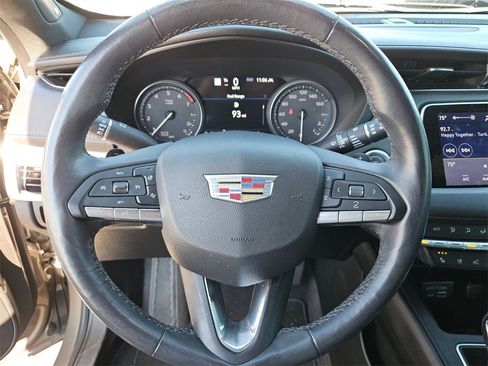 Used 2020 Cadillac XT4 Premium Luxury image 16