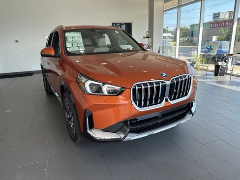 Used 2025 BMW X1 xDrive28i w/ Technology Package AWD/4WD image 2