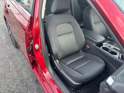Used 2022 Nissan Altima 2.5 SV w/ SV Premium Package FWD image 18