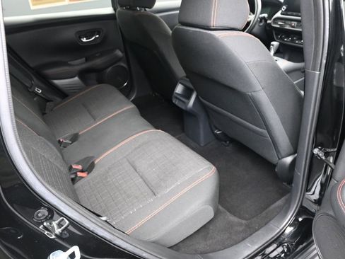 Used 2025 Honda HR-V Sport image 10