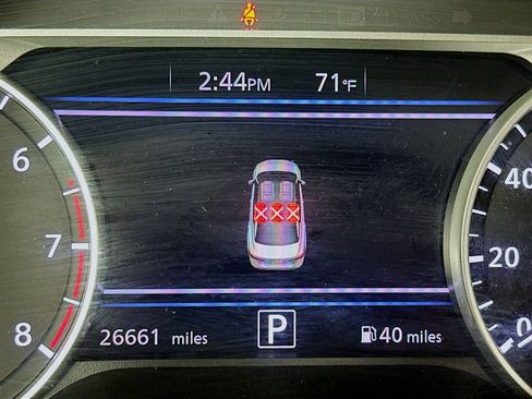 Used 2025 Nissan Sentra SV w/ SV Premium Package image 19