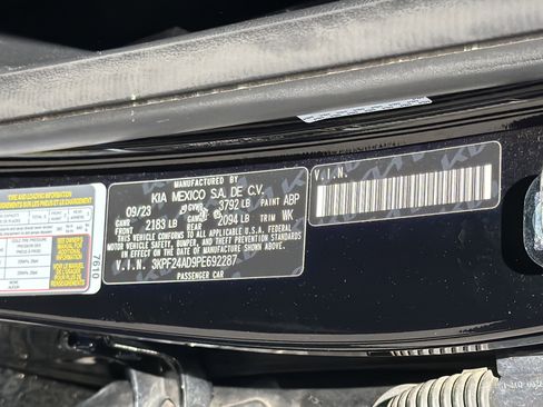 Used 2023 Kia Forte LXS image 32