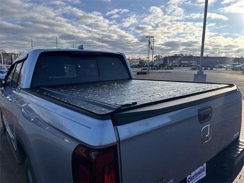 Used 2018 Honda Ridgeline RTL-E image 28