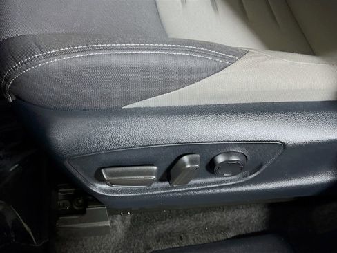 Certified 2024 Toyota Tacoma TRD Off-Road w/ TRD Off Road Upgrade Package AWD/4WD image 17