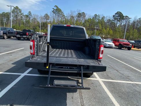Certified 2022 Ford F150 Lariat image 25