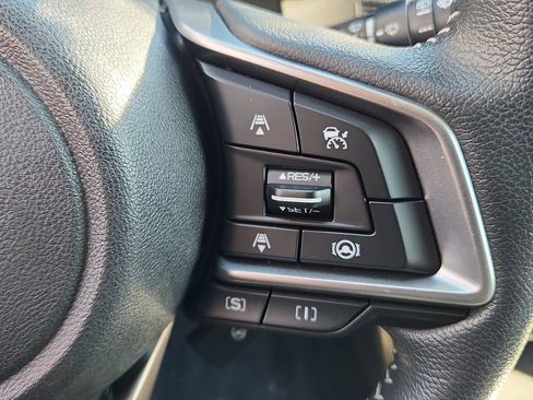 Used 2020 Subaru Forester Limited image 24