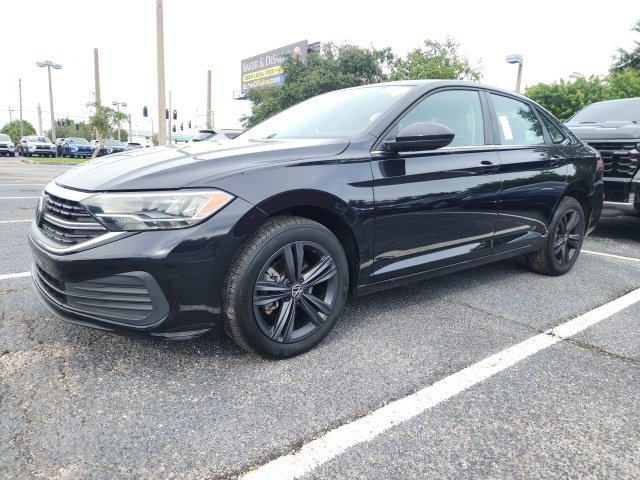 Used 2023 Volkswagen Jetta SE w/ Panoramic Sunroof Package FWD image 1