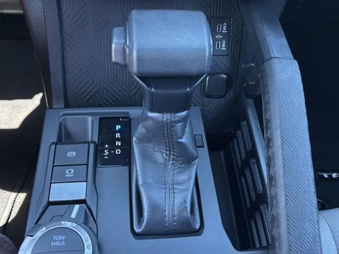 Used 2024 Toyota Tacoma SR5 AWD/4WD image 24