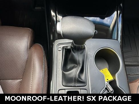 Used 2020 Kia Sorento SX image 27