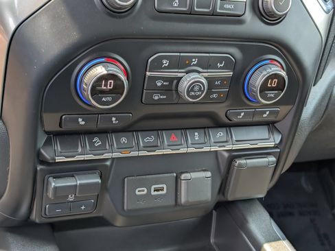 Used 2021 Chevrolet Silverado 1500 RST w/ Convenience Package II AWD/4WD image 29