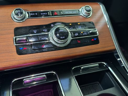 Used 2023 Lincoln Aviator Reserve RWD image 18