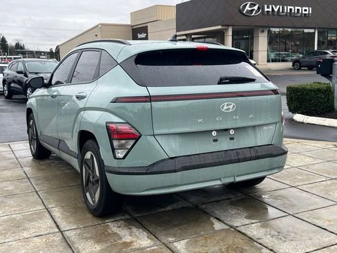 Used 2024 Hyundai Kona SEL image 11