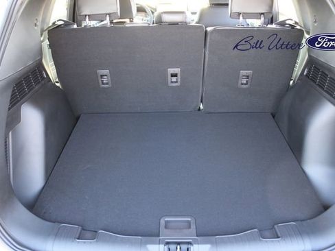 New 2025 Ford Escape SE image 7