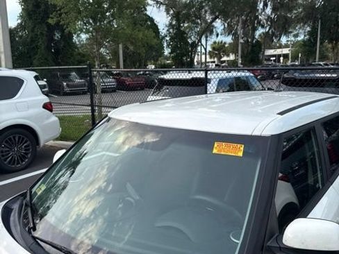 Used 2015 Kia Soul FWD image 7