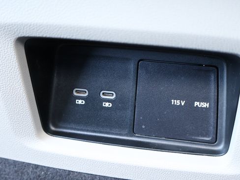 Used 2025 Volkswagen Atlas SEL Premium R-Line AWD/4WD image 26
