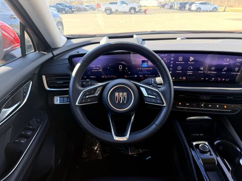 Used 2025 Buick Envision Preferred image 14