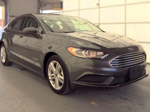Used 2018 Ford Fusion S FWD image 1
