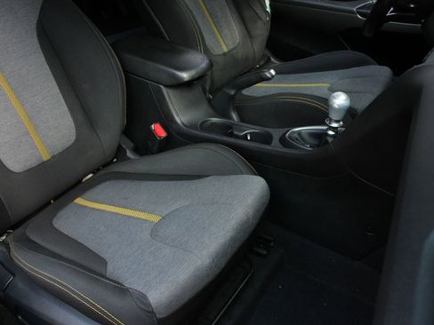 Used 2019 Hyundai Veloster Turbo R-Spec image 21