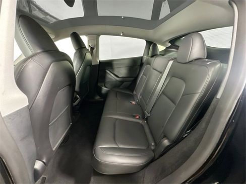 Used 2023 Tesla Model Y Long Range image 22