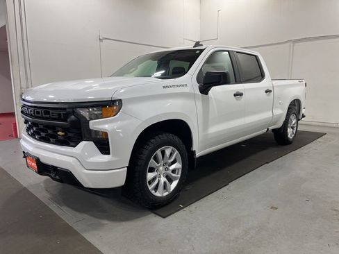 Certified 2022 Chevrolet Silverado 1500 Custom image 3