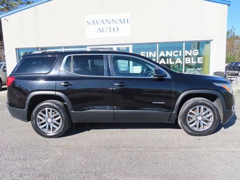 Used 2017 GMC Acadia SLE image 8