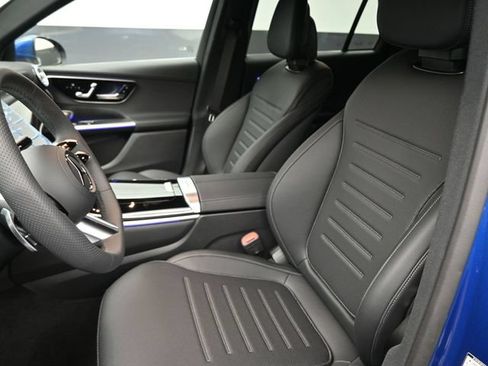 New 2026 Mercedes-Benz GLC 300 image 33