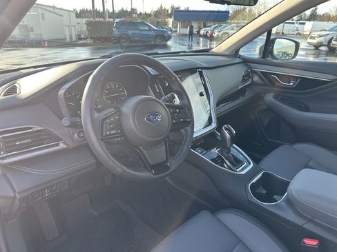 Used 2025 Subaru Outback Onyx Edition image 17