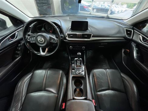 Used 2018 MAZDA MAZDA3 Touring FWD image 22
