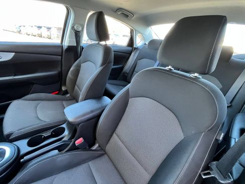 Used 2024 Kia Forte LXS FWD image 33