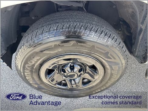 Used 2017 Toyota Tacoma SR image 12