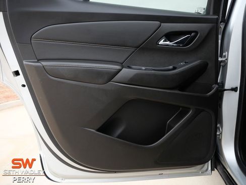 Used 2021 Chevrolet Traverse Premier w/ Redline Edition image 13