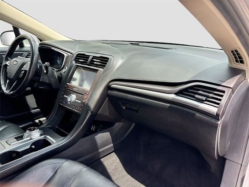 Used 2019 Ford Fusion Titanium FWD image 30
