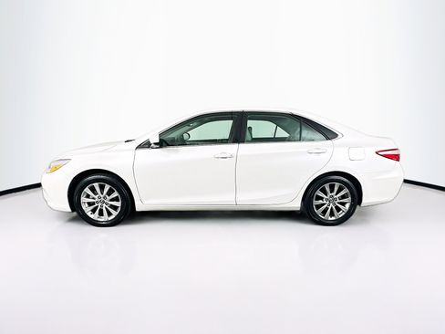 Used 2017 Toyota Camry XLE image 4