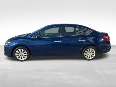 Used 2019 Nissan Sentra S image 4