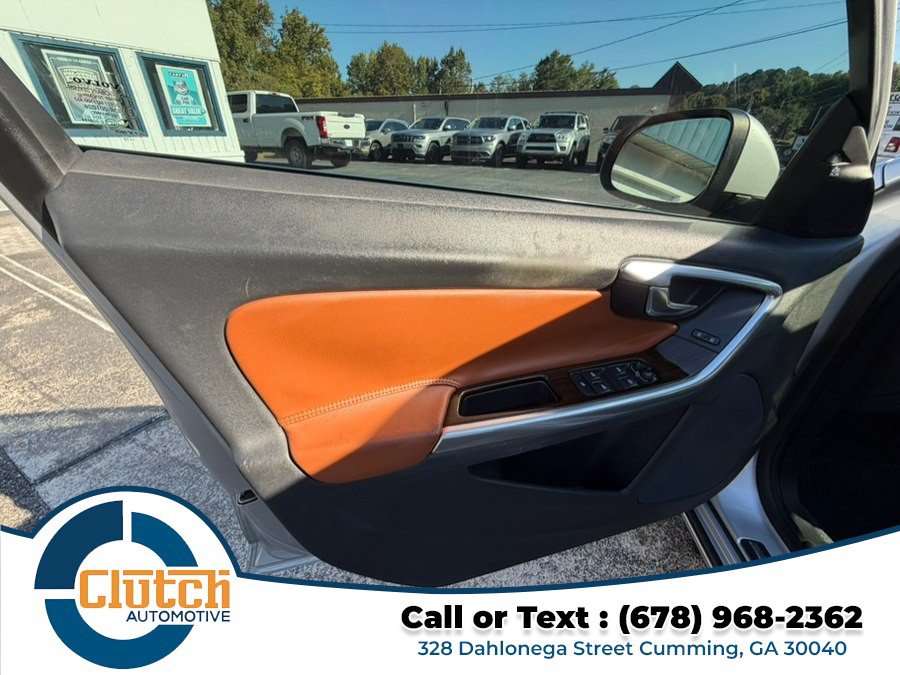 Used 2016 Volvo S60 T6 Platinum FWD image 10