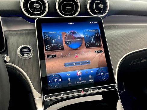 Certified 2026 Mercedes-Benz GLC 300 4MATIC image 40