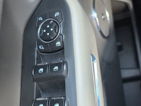 Used 2019 Ford Expedition Limited w/ Equipment Group 302A AWD/4WD image 23
