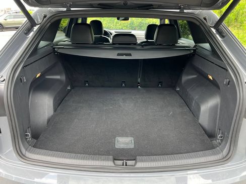 Used 2020 Volkswagen Atlas Cross Sport SE FWD image 14