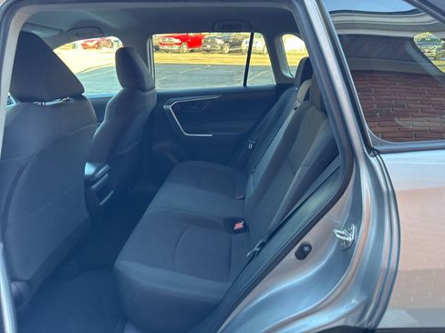 Used 2020 Toyota RAV4 LE w/ Carpet Mat Package image 18