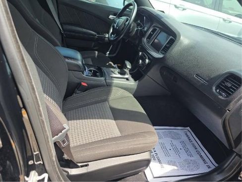 Used 2023 Dodge Charger SXT w/ Blacktop Package RWD image 4
